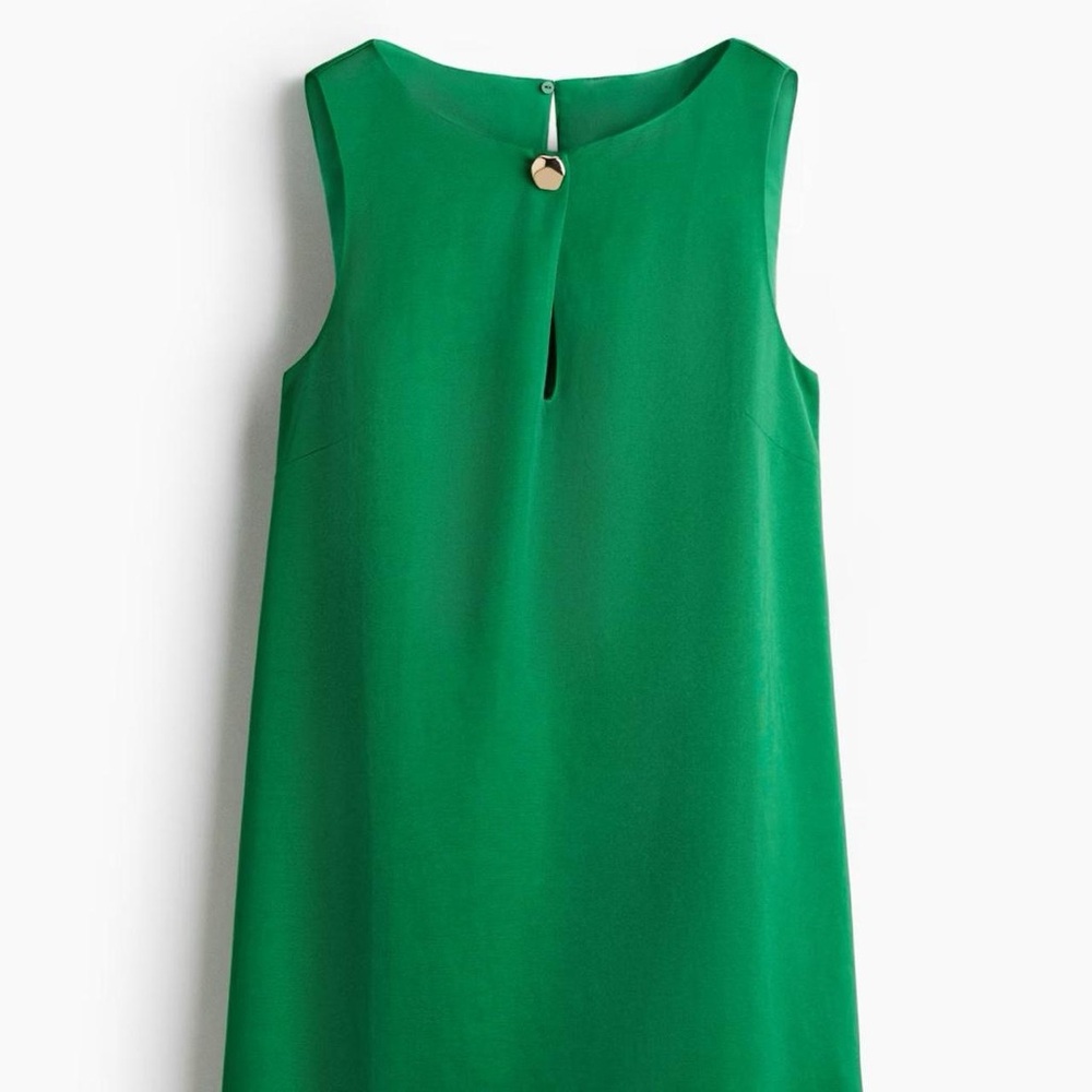 Sleeveless Green Dress
